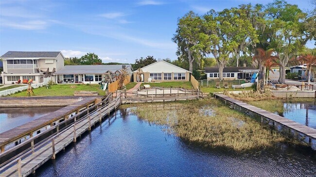 Foto del edificio - 6254 Alligator Lake Shore E