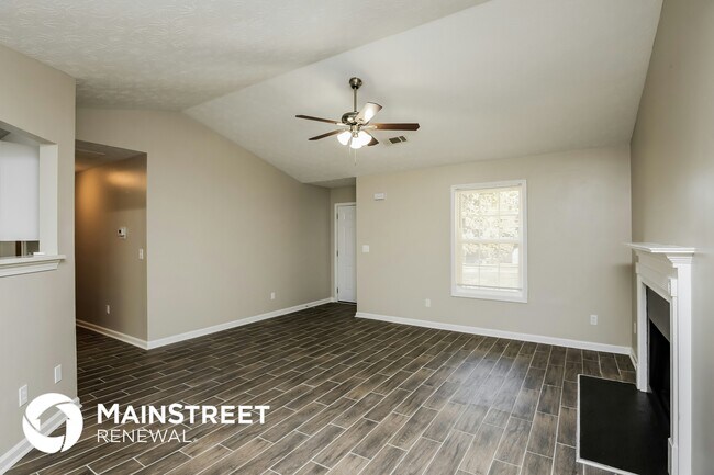 Foto del edificio - 420 Foxdale Rd