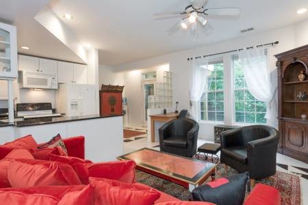 LIVINGROOM - 2403 Shreve Hill Rd