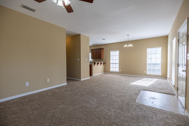 Foto del edificio - Now Available in Spanish Fort – Churchill Downs Community!