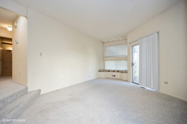 Building Photo - 1111 Courtland Dr