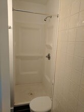 Building Photo - 809 Watson St