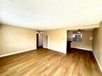 Foto principal - 9618 Pacific Ave
