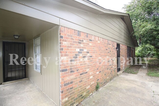 Photo - 3385 Barbwood Dr Townhome