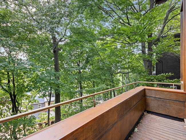 Building Photo - 170 Rawson Rd