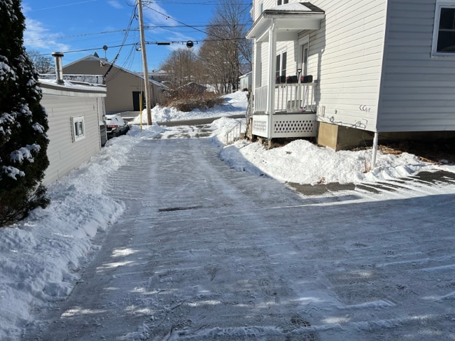 Building Photo - 11 Eaton St