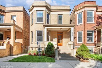 Building Photo - 5216 N Paulina St