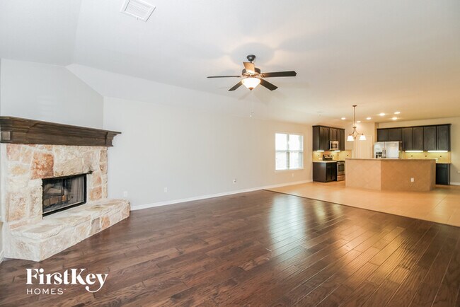 Building Photo - 15320 Ringneck St