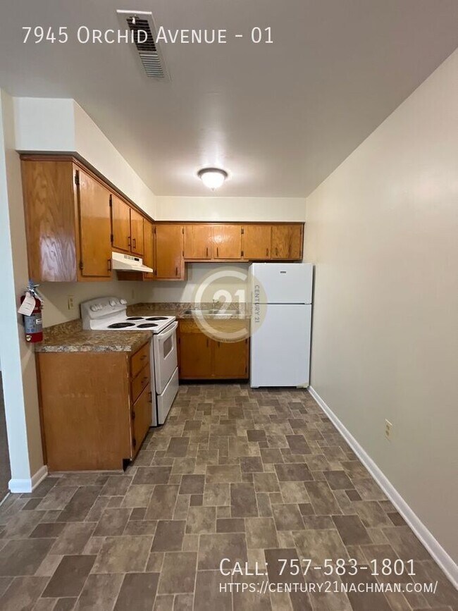 Foto del edificio - 7945 Orchid Ave