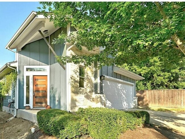 Foto del edificio - 7208 Lysander Ct