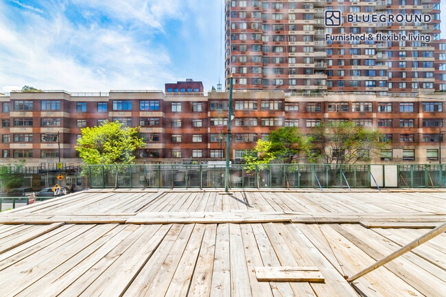 Foto del edificio - 4-75-75 48th Ave