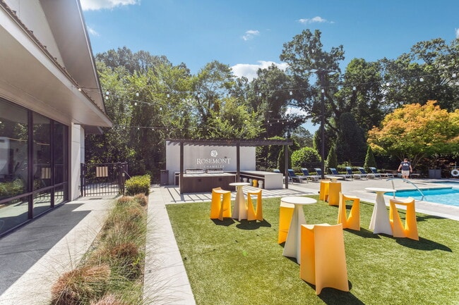 Pool area - Rosemont Chamblee