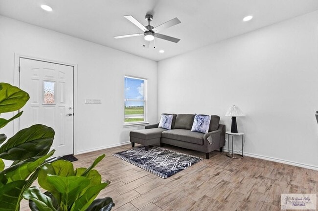 Foto del edificio - 426 Arroyo Ln