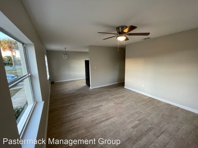 Building Photo - 3 br, 2 bath House - 530 A Lane