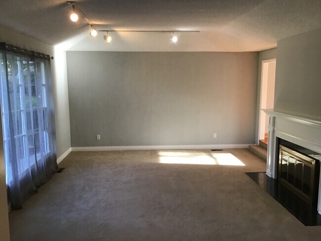 Building Photo - 7458 W Mercer Way