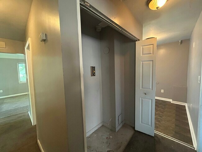 Foto del edificio - 1599 Magnolia Dr