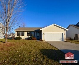 Building Photo - 775 SE Olson Dr