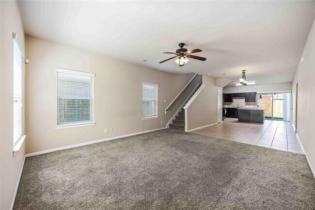 Building Photo - 6727 Wide Creek Dr