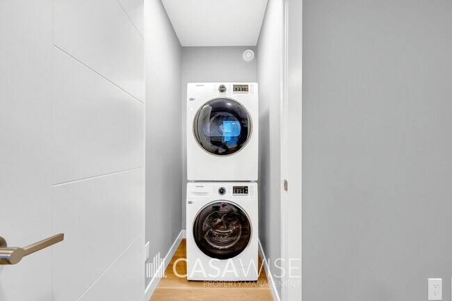 Building Photo - 6712 Alpha Blvd