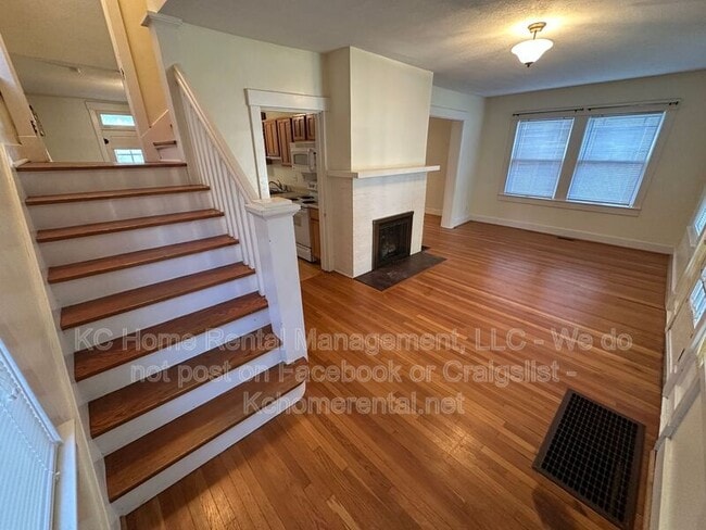 Building Photo - 5119 Grand Ave