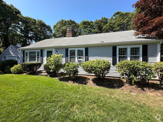 Building Photo - 113 Signal Hill Dr