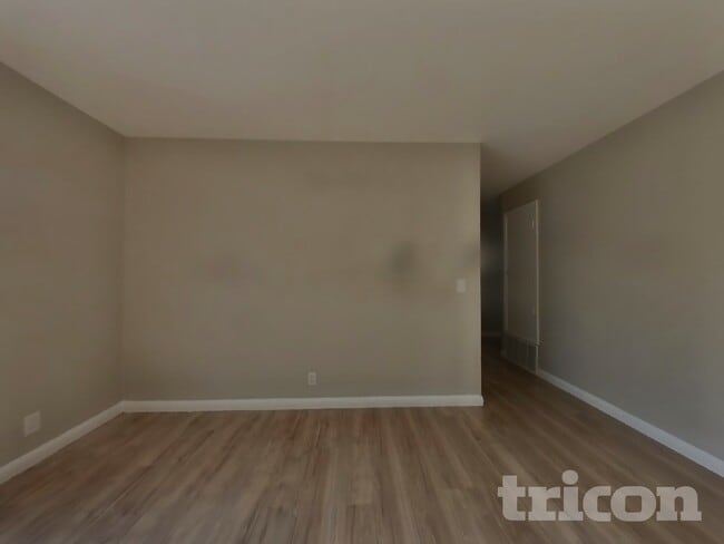 Building Photo - 1276 Alderwood Way