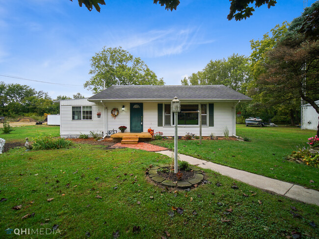 Building Photo - 2627 E 1000 Rd N