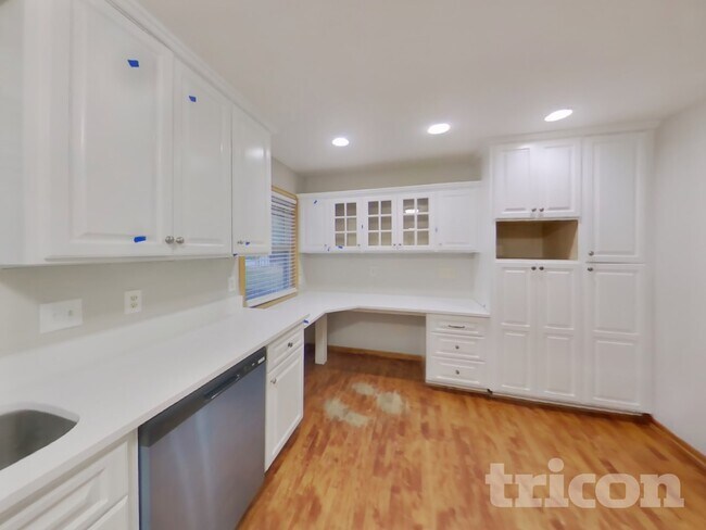 Foto del edificio - 6928 45th Pl N