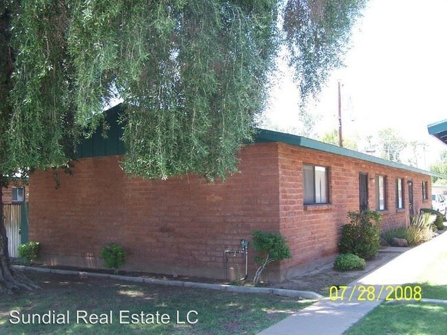 Building Photo - 1012 S Dorsey Ln