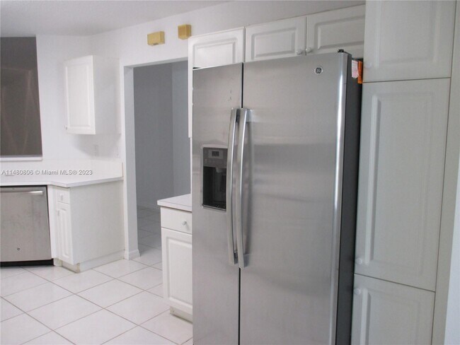 Foto del edificio - 4112 Pine Ridge Ln