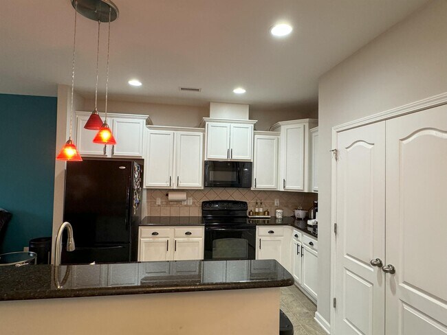 Building Photo - 513 Panorama Park Pl