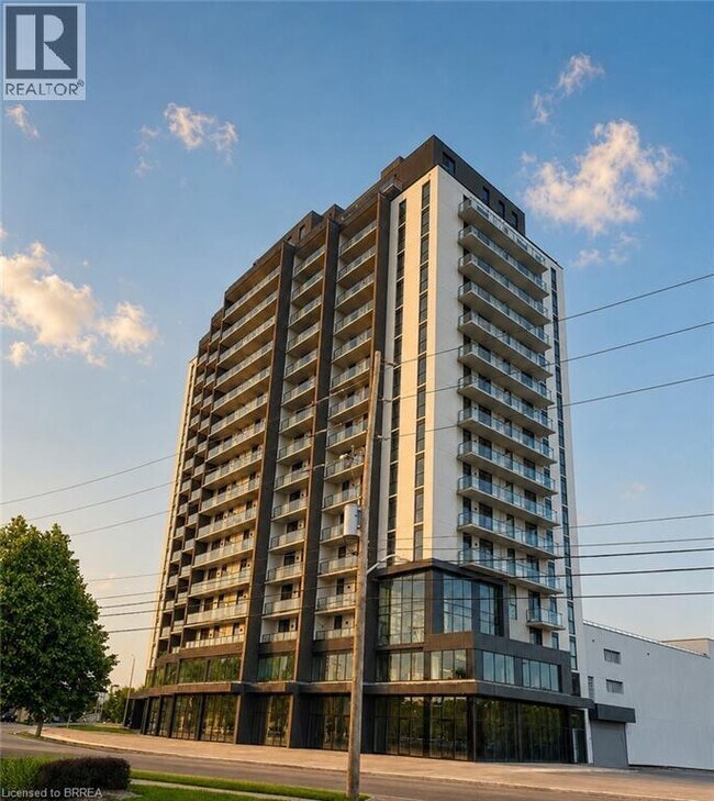 Building Photo - 33 Erie Ave