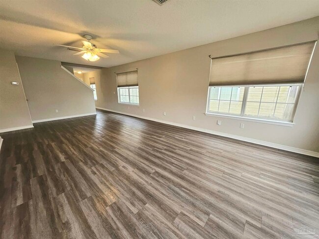 Building Photo - 3331 Two Sisters Wy