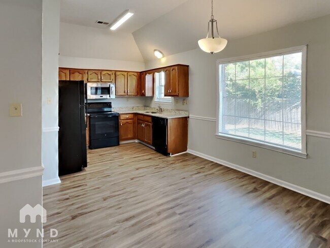 Building Photo - 7350 Royce Cove