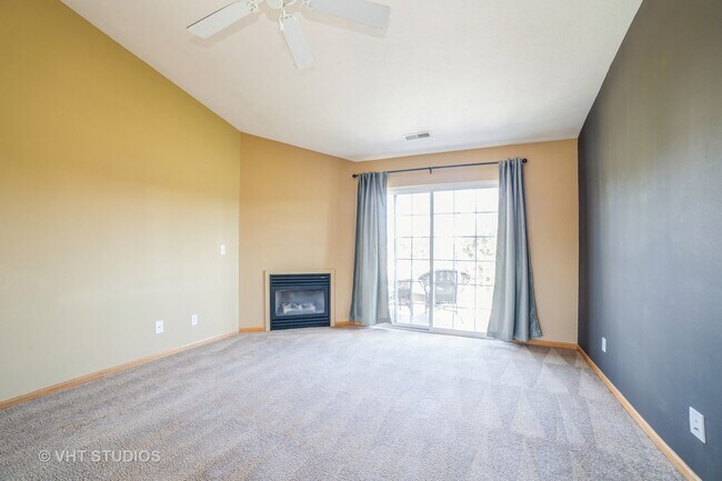 Foto del edificio - 145 Penny Ln