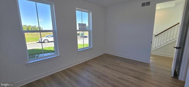 Foto del edificio - 1726 Blacksmith Wy