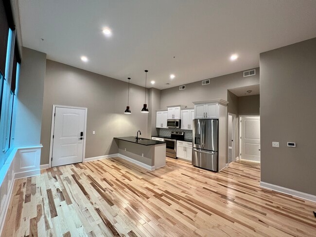 Building Photo - 409 Lackawanna Ave