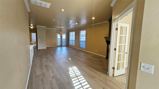 Foto del edificio - 17205 Cedar Dr