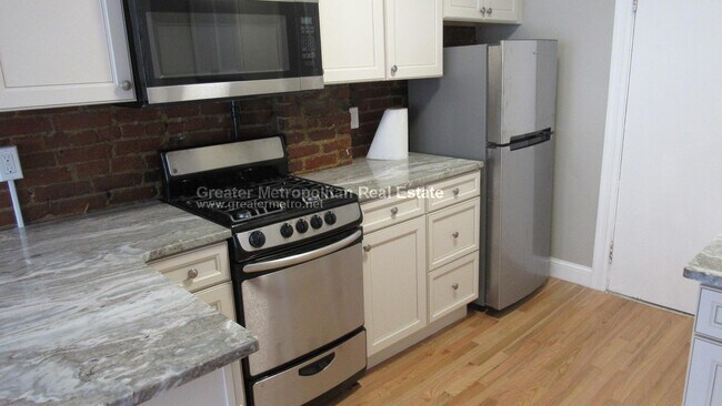 Building Photo - 60 N Margin St