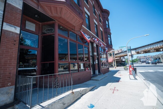 Foto del edificio - 3358 N Sheffield Ave