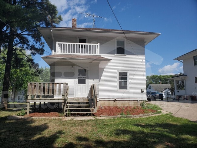 Foto del edificio - 608 Red Wing Ave