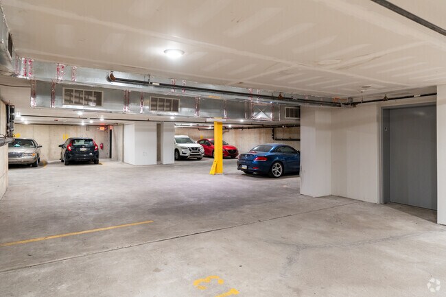 Plataforma de estacionamiento - Fairmount Square