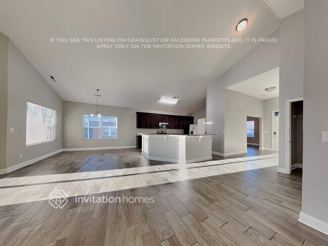 Foto del edificio - 2813 Santiago Circle