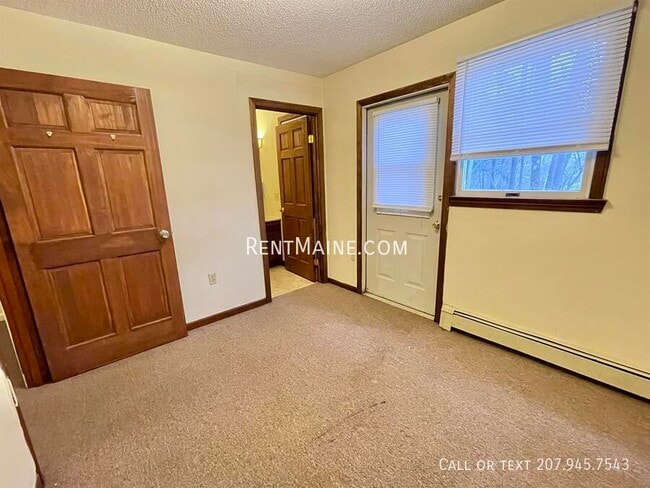 Building Photo - 202 Main Rd