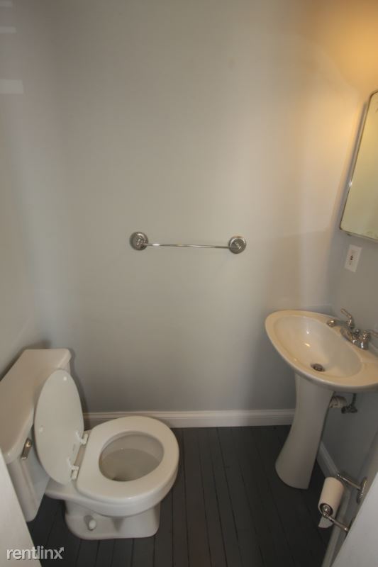 Foto del edificio - 2 br, 1.5 bath Townhome - 771 Summit St