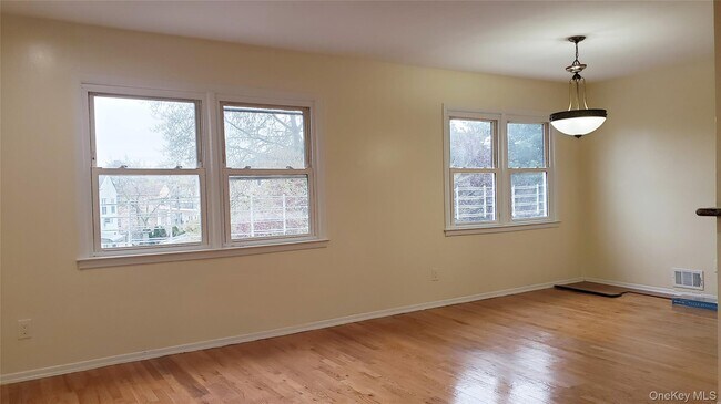 Foto del edificio - 15-39-39 208th St