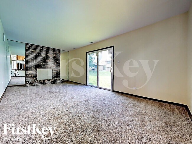 Building Photo - 6048 White Birch Ln