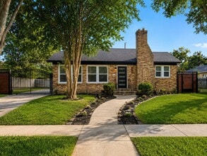 Building Photo - 3020 Arbor St