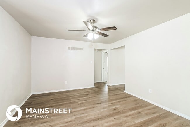 Building Photo - 4 Inverness Ct