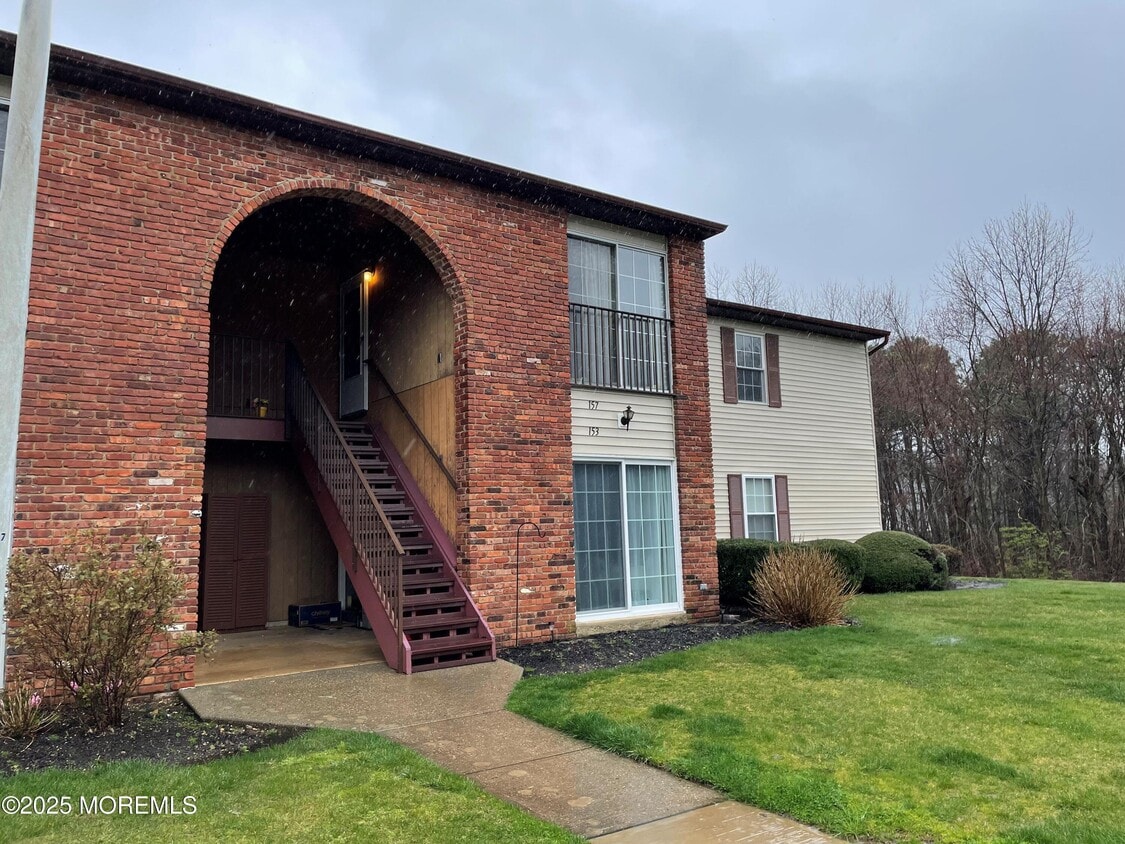 Primary Photo - 157 Frontier Way